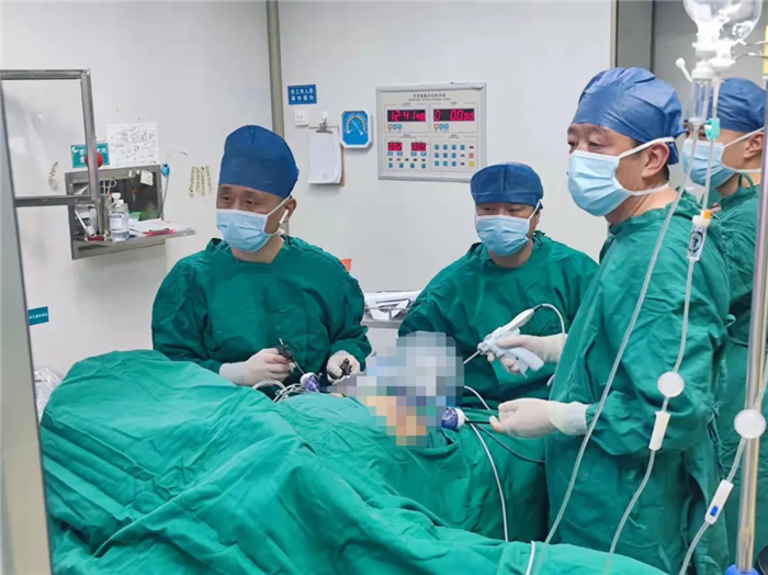 西藏大学附属阜康医院普外科技术革新，为患者健康护航！