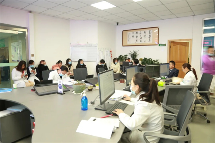 西藏大学附属阜康医院内科系统教学细则、科研及教学经验交流会召开