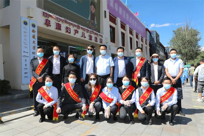 爱心企业及爱心人士向我院抗疫一线人员赠送慰问物资