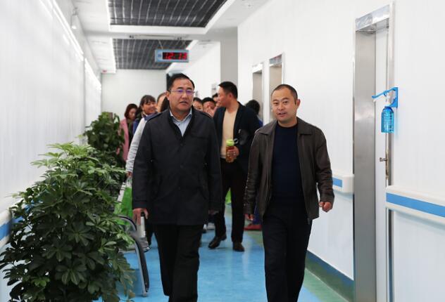 自治区非公有制企业代表莅临我院检查、指导院务公开工作