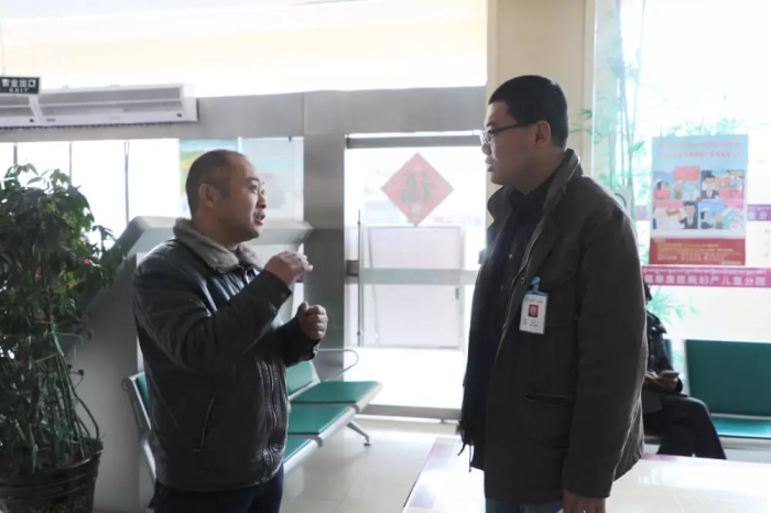 阜康妇产儿童分院 “优质服务”进行中——坚持以服务患者为中心，健全后勤为临床服务、临床为患者服务体系！