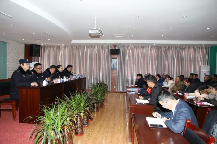 公安机关法制讲座走进阜康
