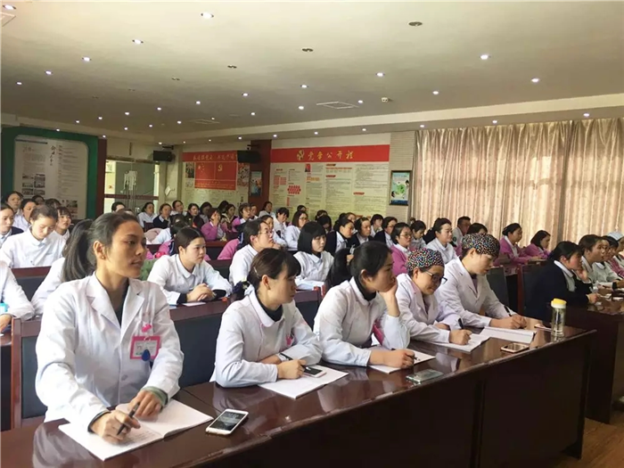 西藏阜康医院护理部组织召开2019年第一季度护理质控反馈会
