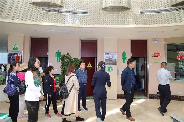 “全国健康体检产业发展研讨会暨健检中心运营研讨会”参会领导莅临我院健康体检中心参观考察