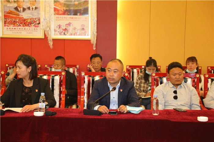 区工商联直属会员企业和商协会党建工作观摩团来我院调研指导工作