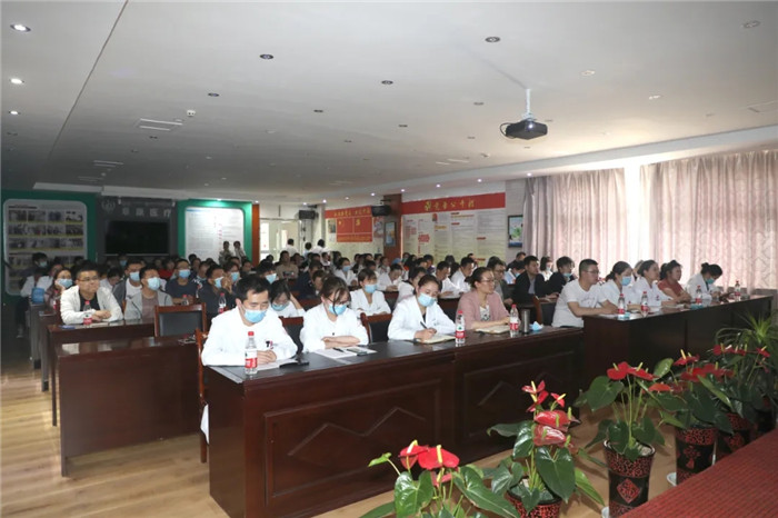 阜康医院举办2020年医疗安全及法律法规培训