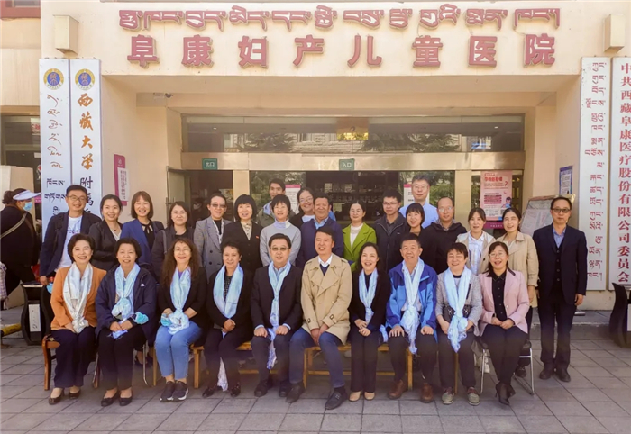 中国医师协会儿科医师分会会长杨健:愿阜康医院儿科医生能更好地为西藏儿童健康保驾护航