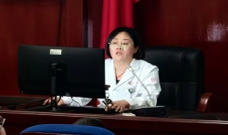 西藏阜康医院副主任医师段珍华，在西藏军区拉萨八一学校开展青春期生理卫生知识讲座
